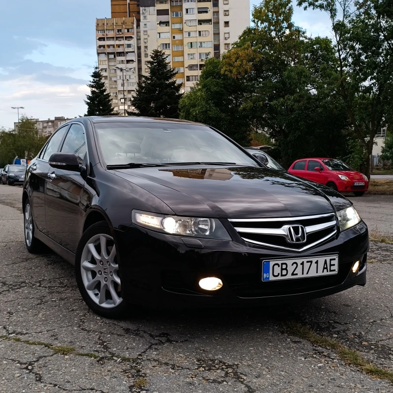 Honda Accord 2.4i-VTEC 5AT Executive, снимка 1 - Автомобили и джипове - 47584794