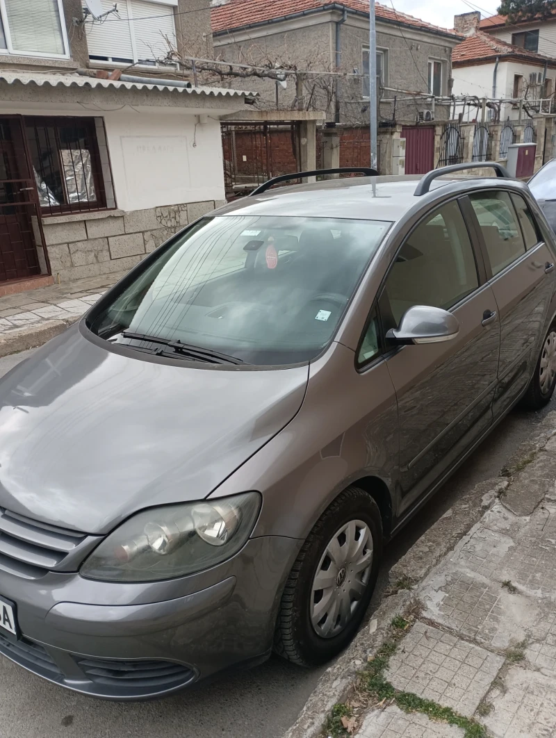 VW Golf Plus, снимка 1 - Автомобили и джипове - 47418576