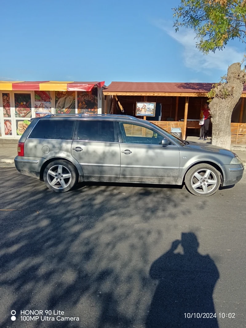 VW Passat, снимка 8 - Автомобили и джипове - 47530735