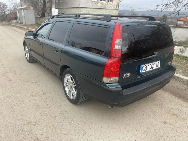 Volvo V70 2.4 Газ, снимка 12 - Автомобили и джипове - 49589233