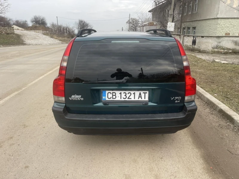 Volvo V70 2.4 Газ, снимка 10 - Автомобили и джипове - 49589233