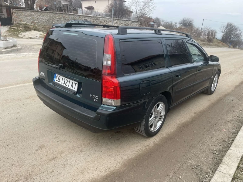 Volvo V70 2.4 Газ, снимка 5 - Автомобили и джипове - 49589233