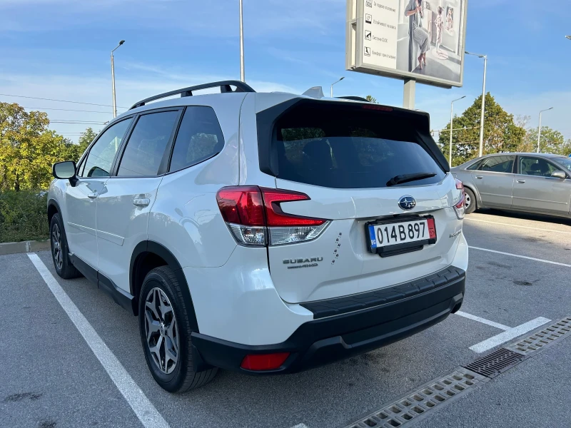 Subaru Forester 4x4 Premium Сервизна История, снимка 4 - Автомобили и джипове - 51635236