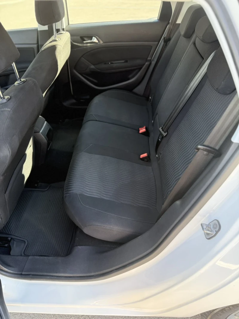 Peugeot 308, снимка 8 - Автомобили и джипове - 51779391