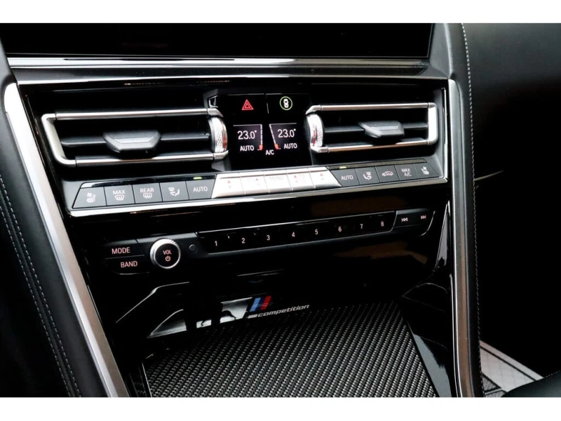 BMW M8 * Competition | GranCoupe | CleanCarfax! * CARFAX , снимка 11 - Автомобили и джипове - 52830592