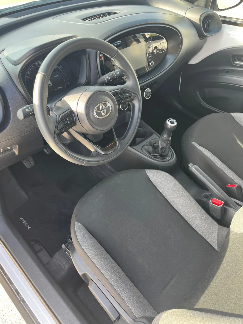 Toyota Aygo Aygo X 1.0 VVT-i 72ch Dynamic, снимка 10 - Автомобили и джипове - 53402989