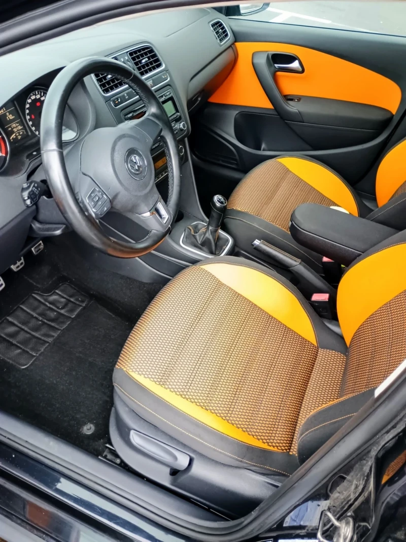 VW Polo * CROSS * HIGHLINE * 97000km * УНИКАТ * , снимка 10 - Автомобили и джипове - 53442219