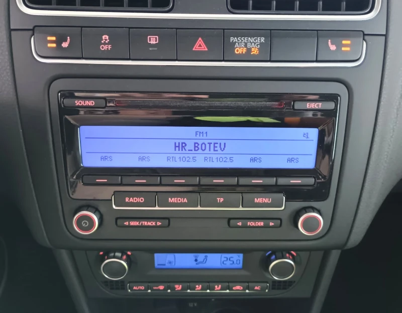 VW Polo * CROSS * HIGHLINE * 97000km * УНИКАТ * , снимка 14 - Автомобили и джипове - 53442219