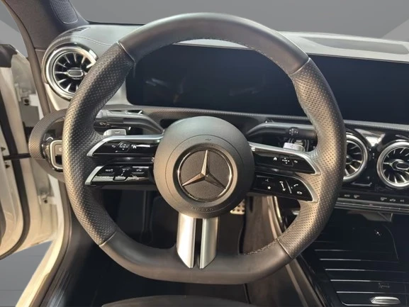 Mercedes-Benz CLA 200 = AMG Line = Advanced Plus Гаранция, снимка 6 - Автомобили и джипове - 54204943