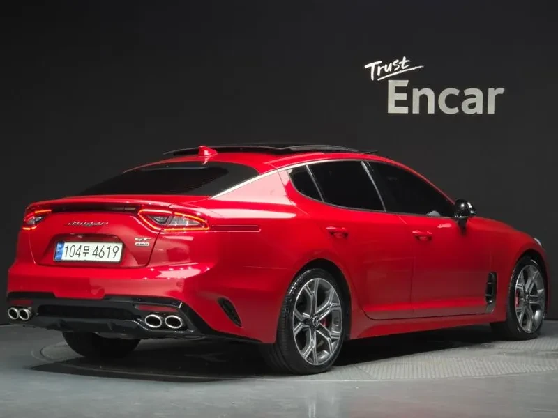 Kia Stinger 3.3 Turbo Awd GT - САМО 30% АВАНС, снимка 2 - Автомобили и джипове - 55888079