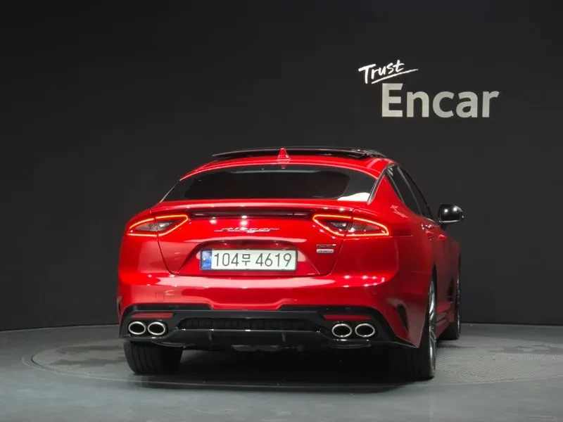 Kia Stinger 3.3 Turbo Awd GT - САМО 30% АВАНС, снимка 4 - Автомобили и джипове - 55888079