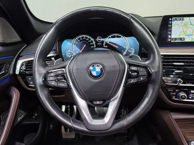 BMW 530 i xDrive M / BOWERS/ �������/ DIST/ 360/ HEAD UP | Mobile.bg � ����������� 13