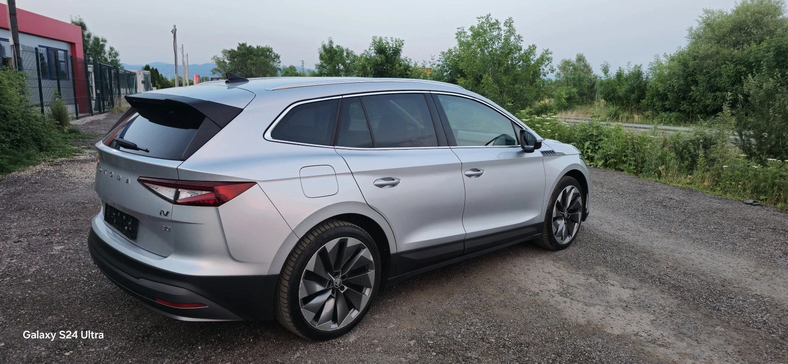 Skoda Enyaq 80IV* Термопомпа* Matrix LED фарове* SOH 92%* Koжа - изображение 6