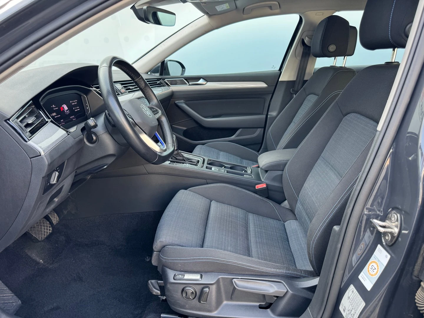 VW Passat VW Passat Var GTE Plug-In-Hybrid 1.4 TSI - изображение 5