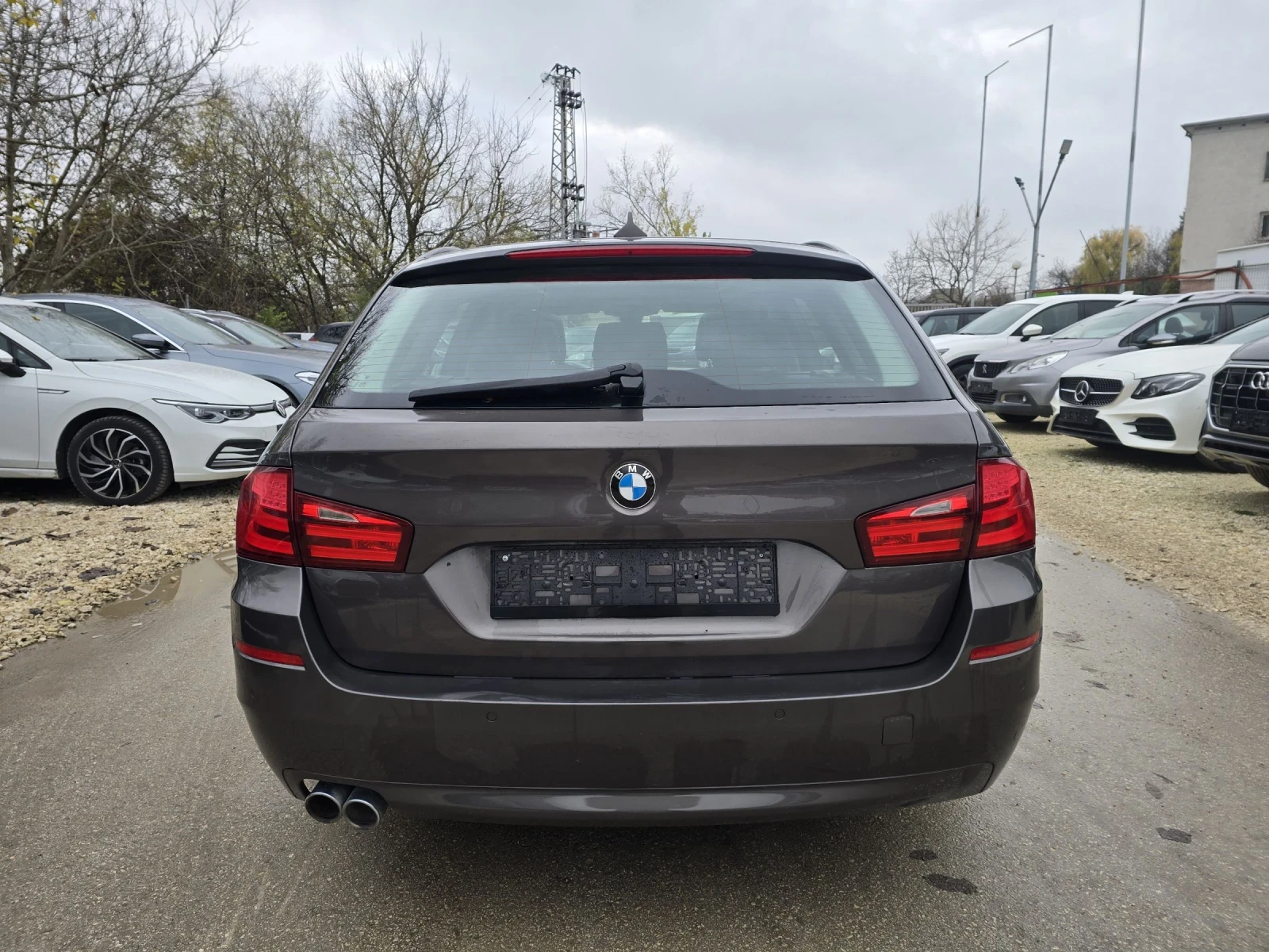 BMW 520 2.0D 184к.с Business Топ състояние  - изображение 6