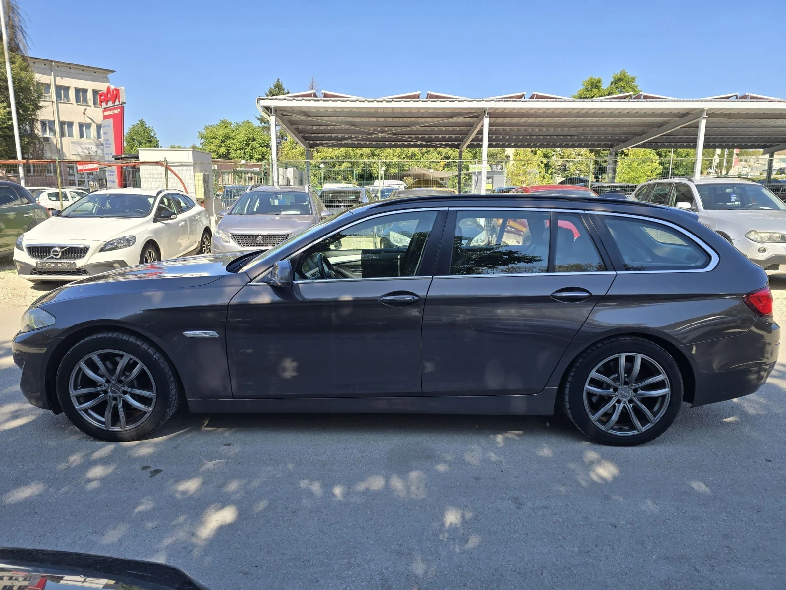 BMW 520 2.0D 184к.с Business Топ състояние  - изображение 7