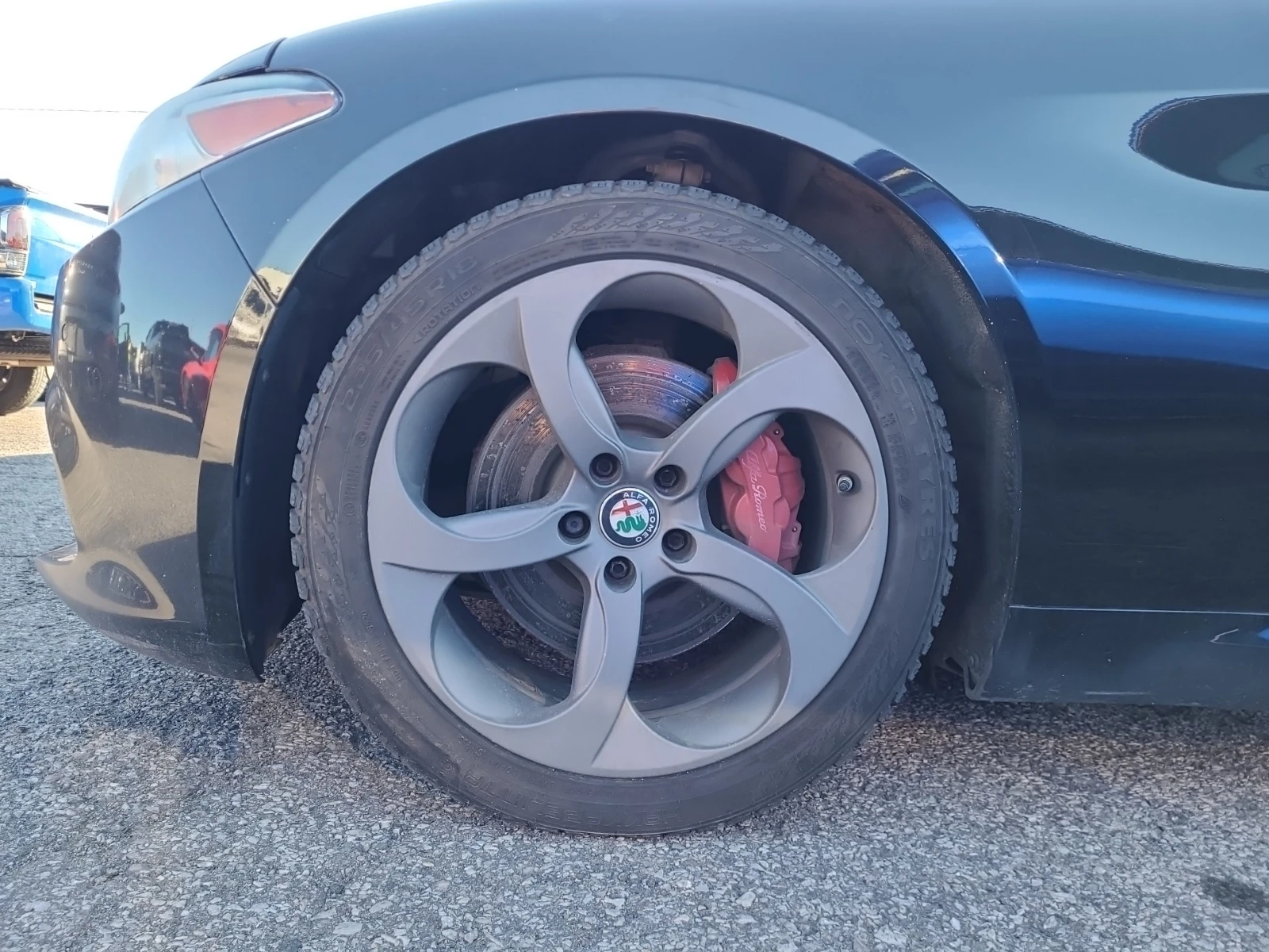 Alfa Romeo Giulia AWD * CARFAX * АвтоКредит * Цена до България*  - изображение 5