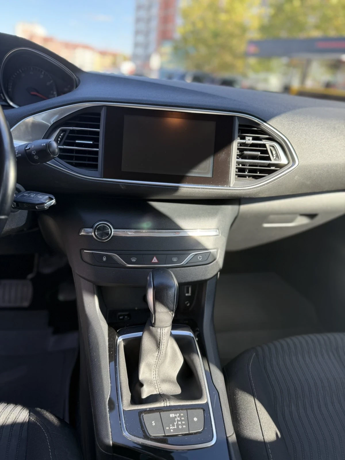 Peugeot 308  - изображение 10