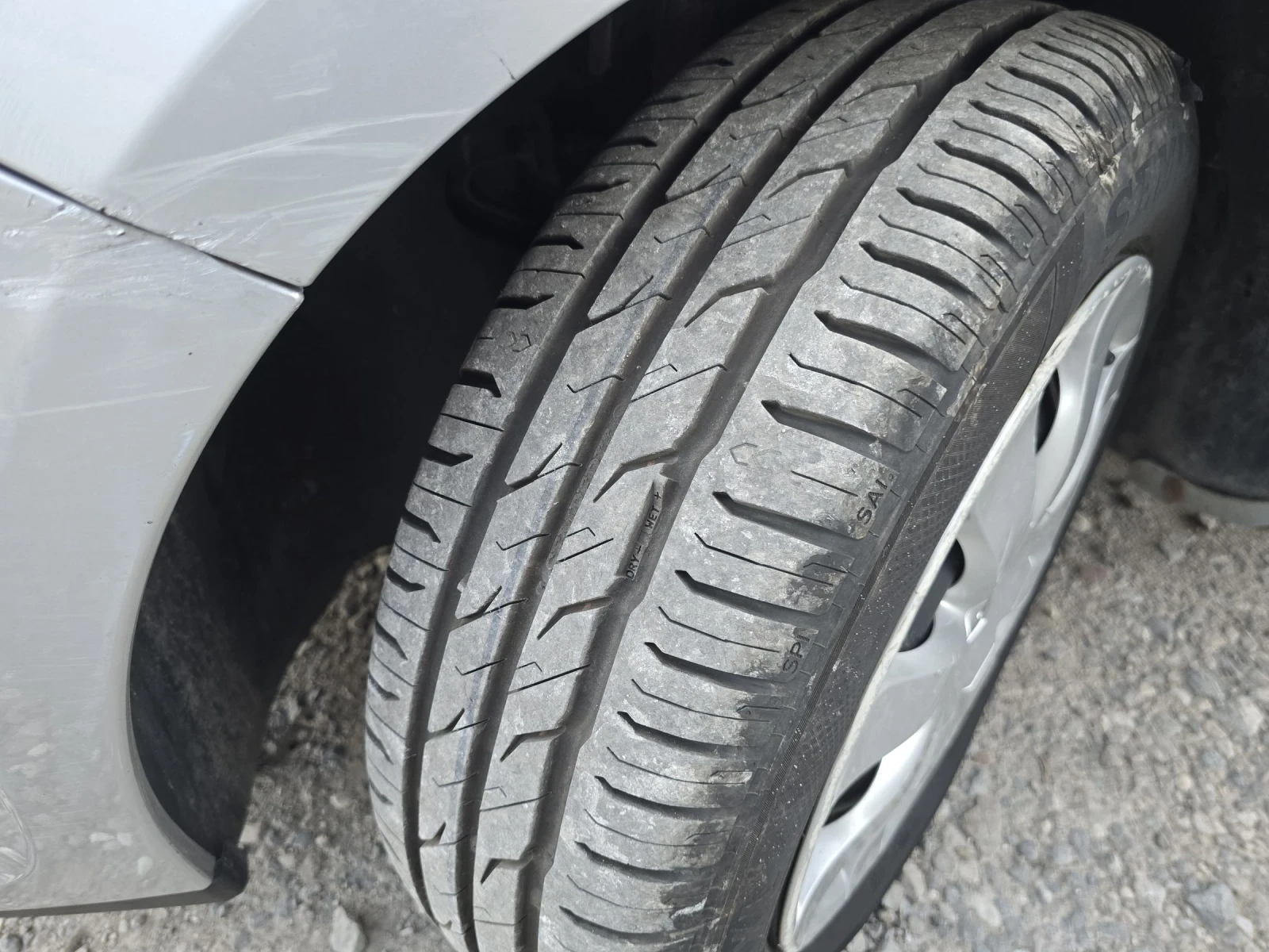 Renault Clio 1.5 DCI 137000KM, снимка 13 - Автомобили и джипове - 53503007