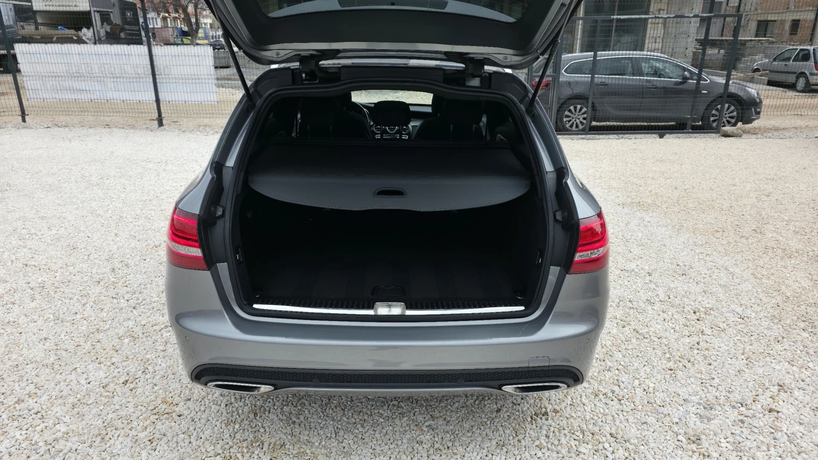 Mercedes-Benz C 220 FULL SERVICE AMG-Lein Панорама Навигация , снимка 11 - Автомобили и джипове - 53662546