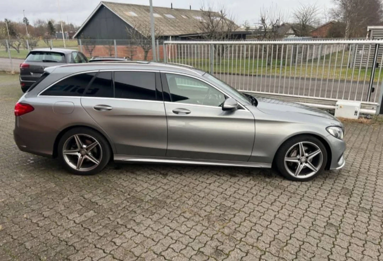 Mercedes-Benz C 220 AMG-Lein Панорама Навигация С-История  - изображение 4