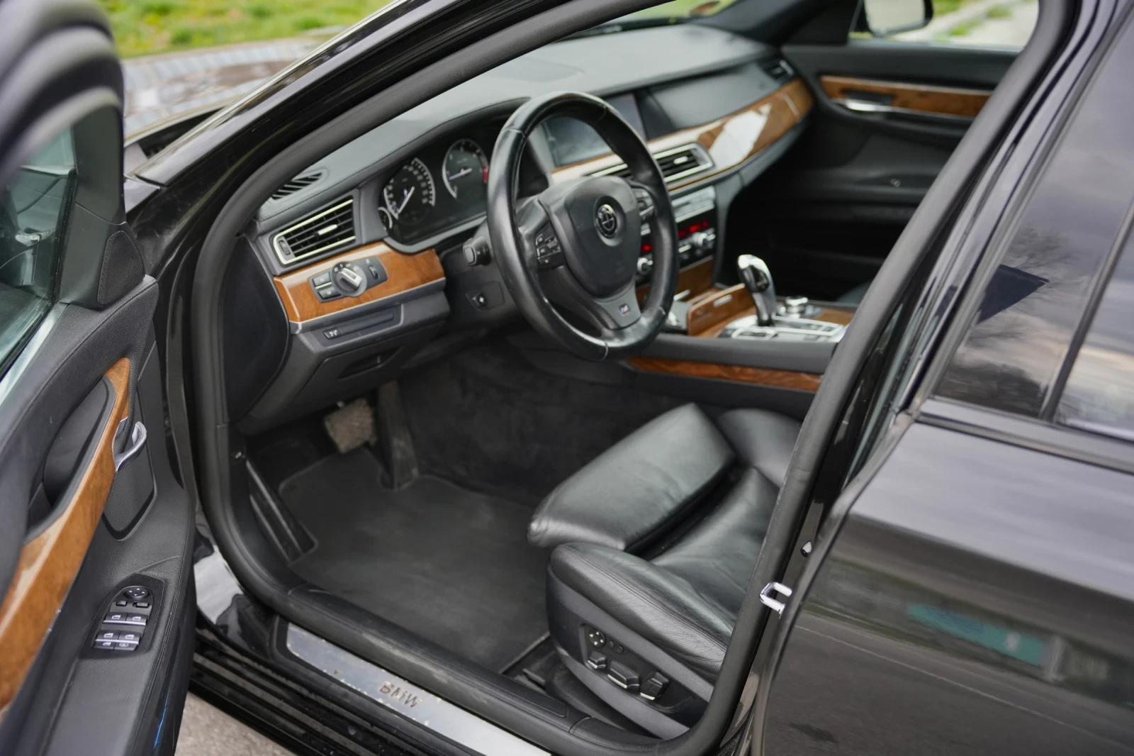 BMW 730 730D * 8ZF автомат * Подгрев* Щори* Ел. Багажник, снимка 6 - Автомобили и джипове - 53940834