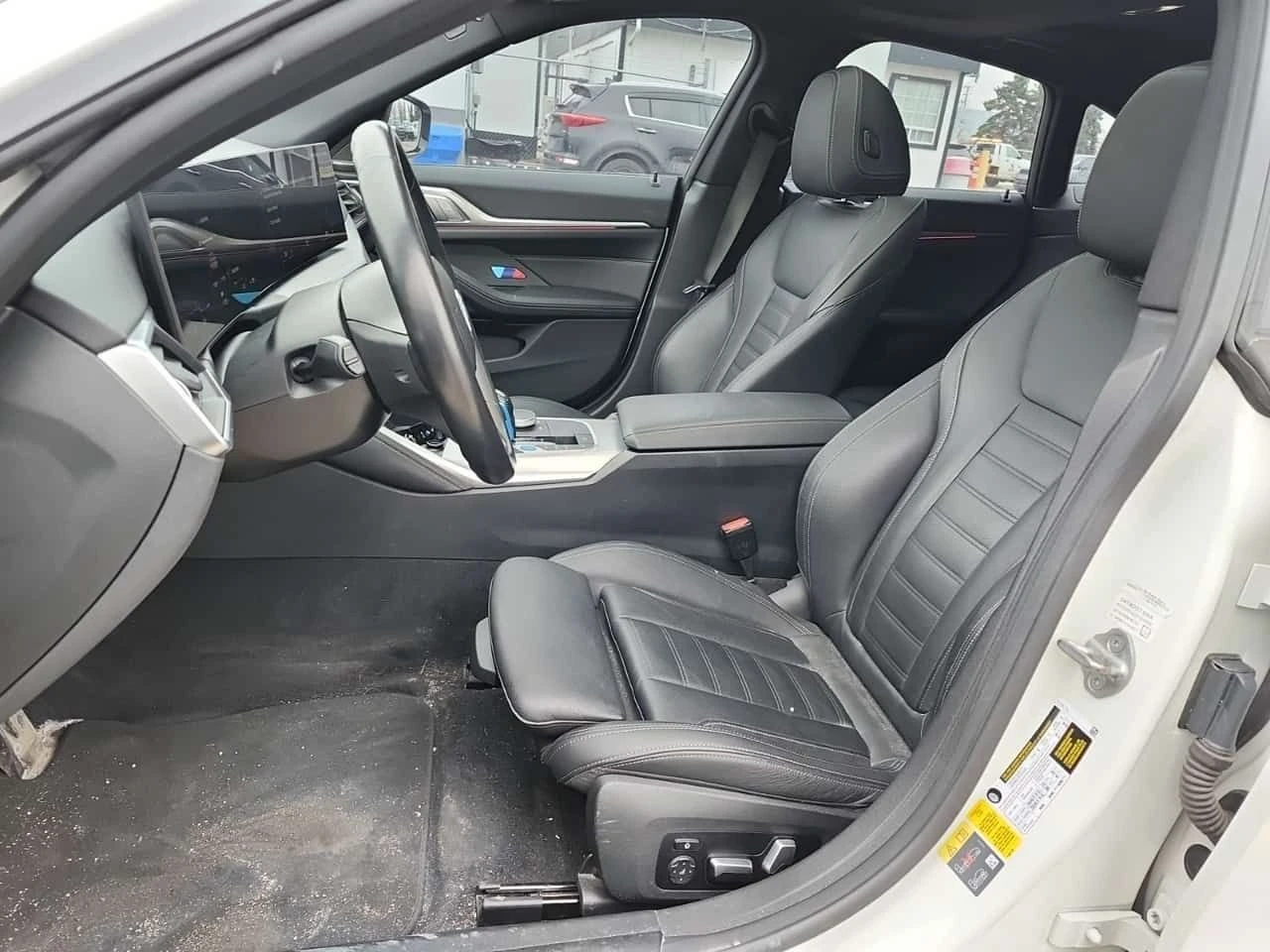 BMW i4 EDRIVE40  CARFAX, снимка 5 - Автомобили и джипове - 54070660