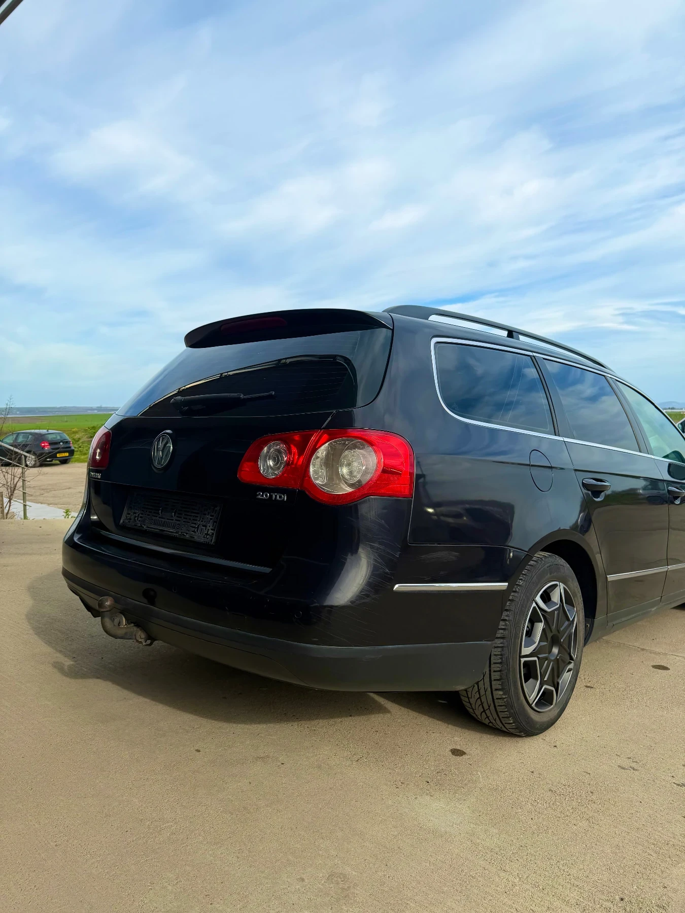 VW Passat 2.0 TDI - Парктроник, снимка 6 - Автомобили и джипове - 54140251