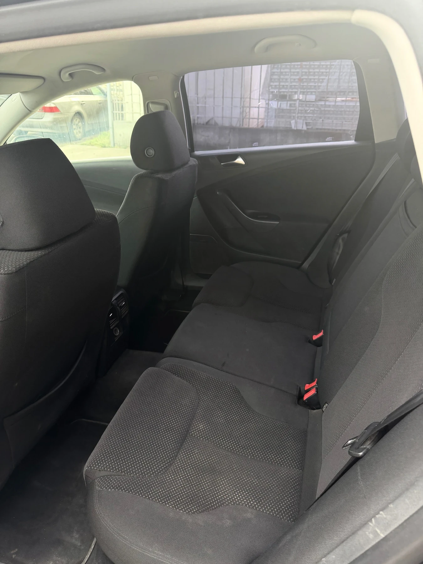 VW Passat 2.0 TDI - Парктроник, снимка 9 - Автомобили и джипове - 54140251