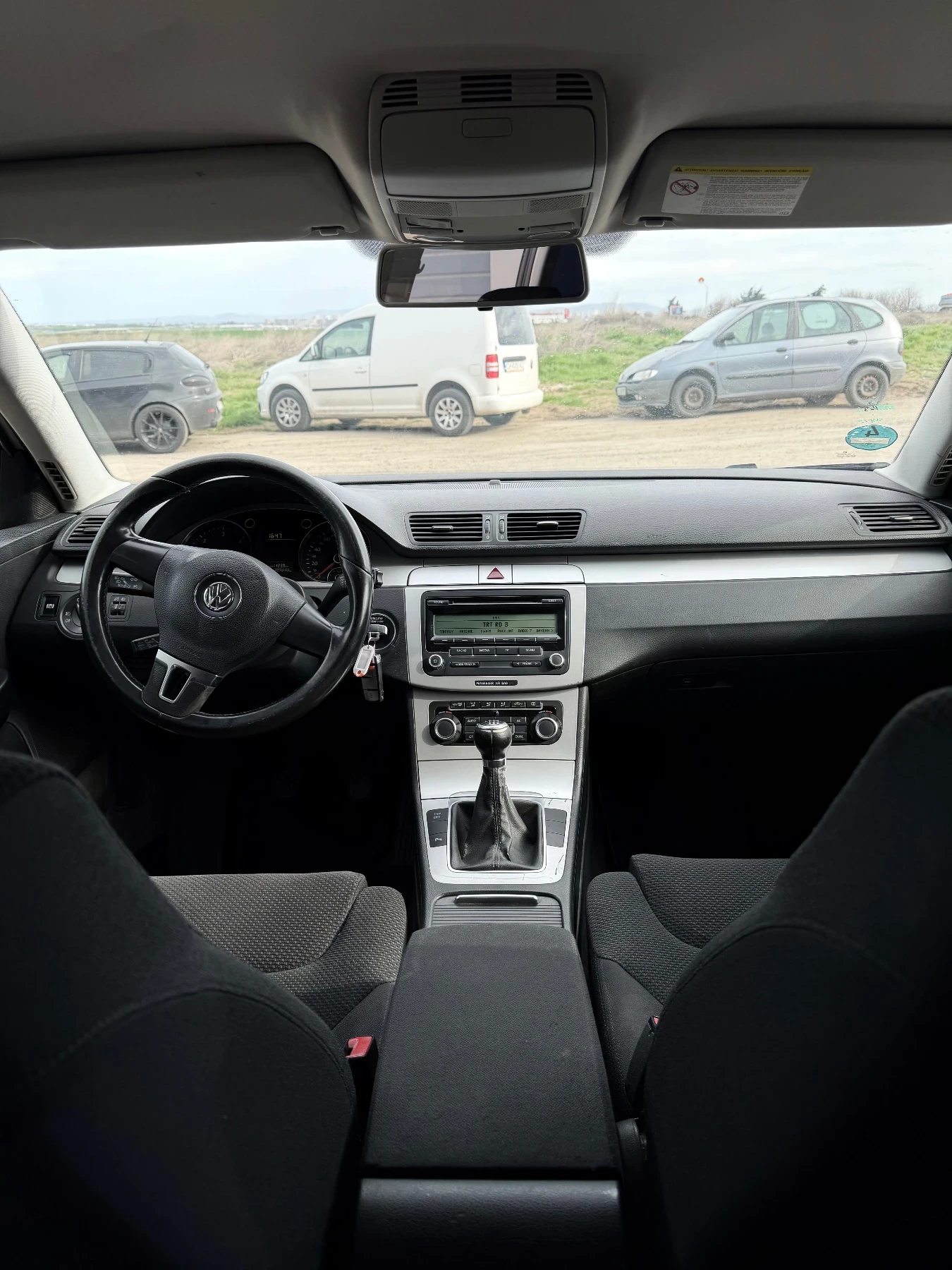 VW Passat 2.0 TDI - Парктроник, снимка 10 - Автомобили и джипове - 54140251