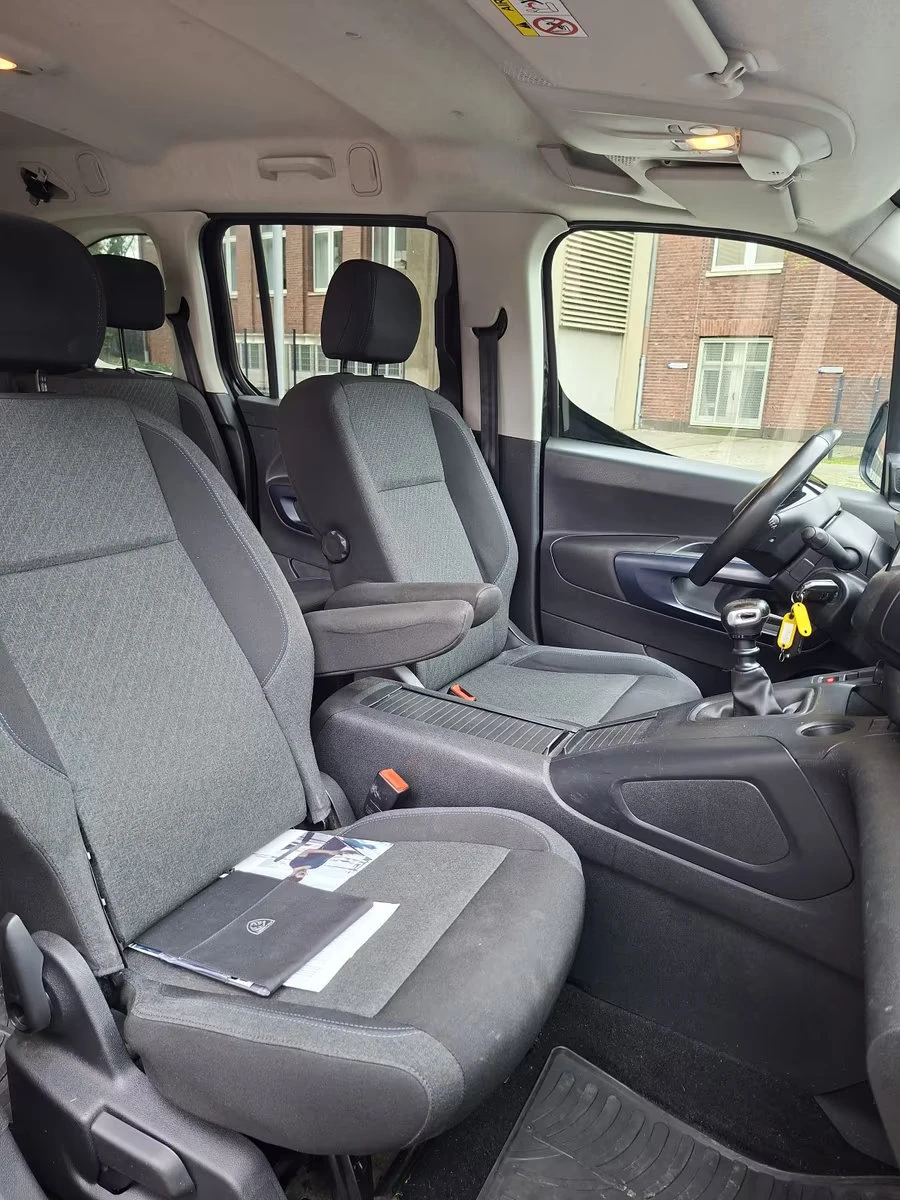 Peugeot Rifter ALLURE/102HP/CAM/LED/NAVI/CPLAY/151q, снимка 8 - Автомобили и джипове - 54149852