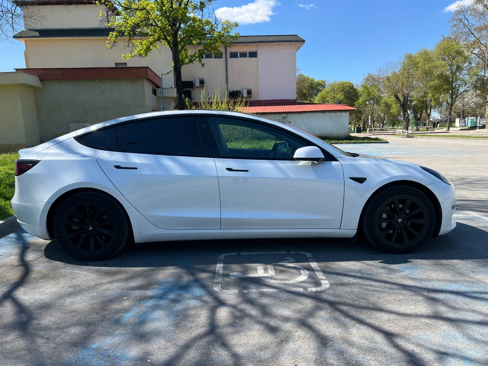 Tesla Model 3 Long range, снимка 7 - Автомобили и джипове - 54247951