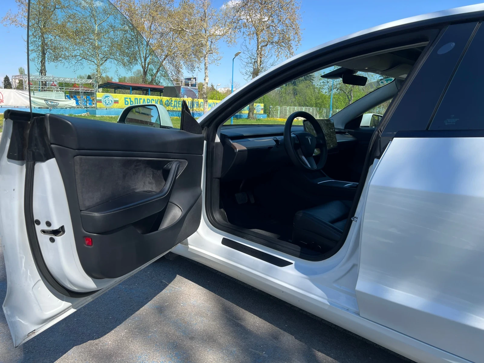 Tesla Model 3 Long range, снимка 9 - Автомобили и джипове - 54247951