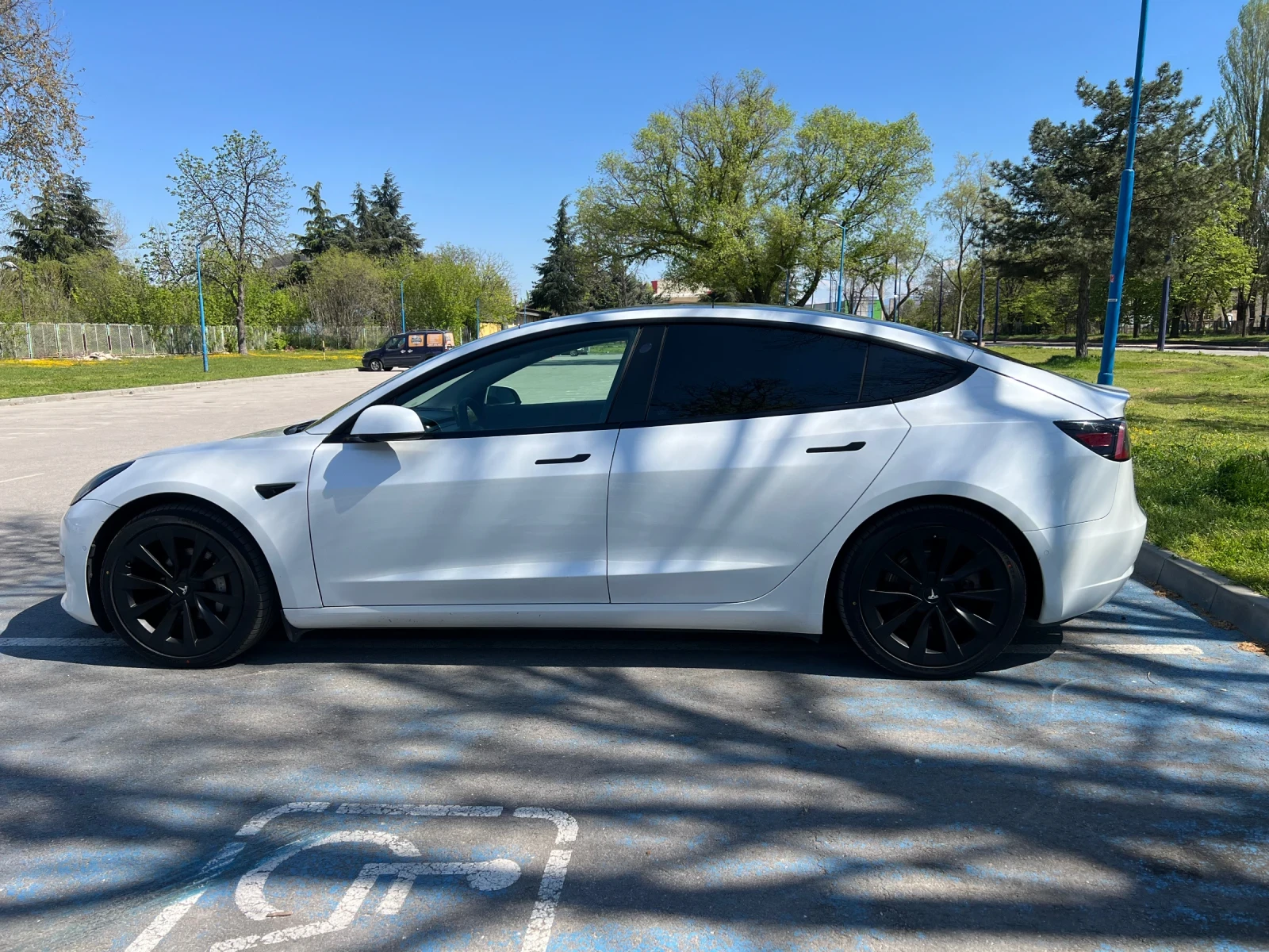 Tesla Model 3 Long range, снимка 6 - Автомобили и джипове - 54247951