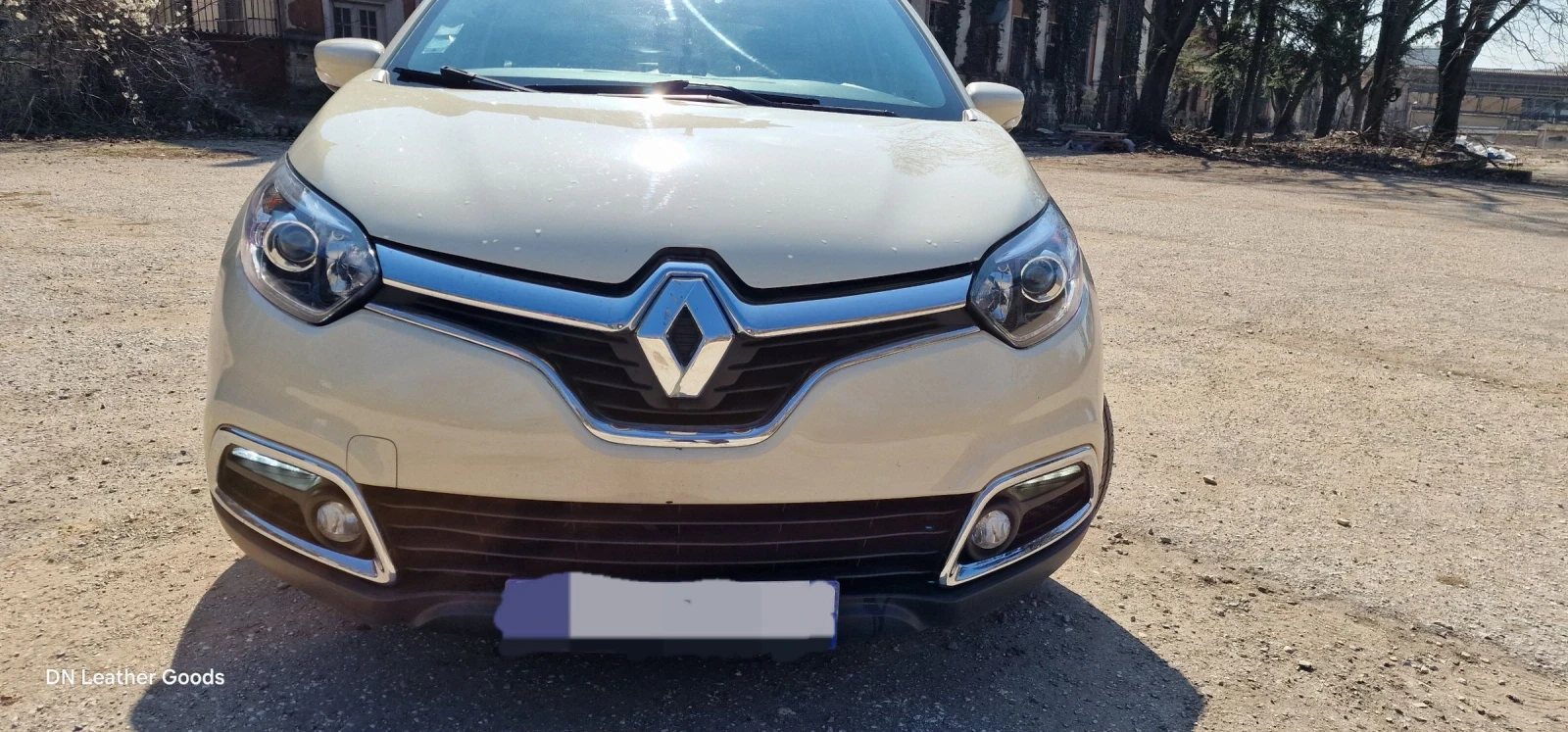 Renault Captur 0.9, снимка 6 - Автомобили и джипове - 54299420