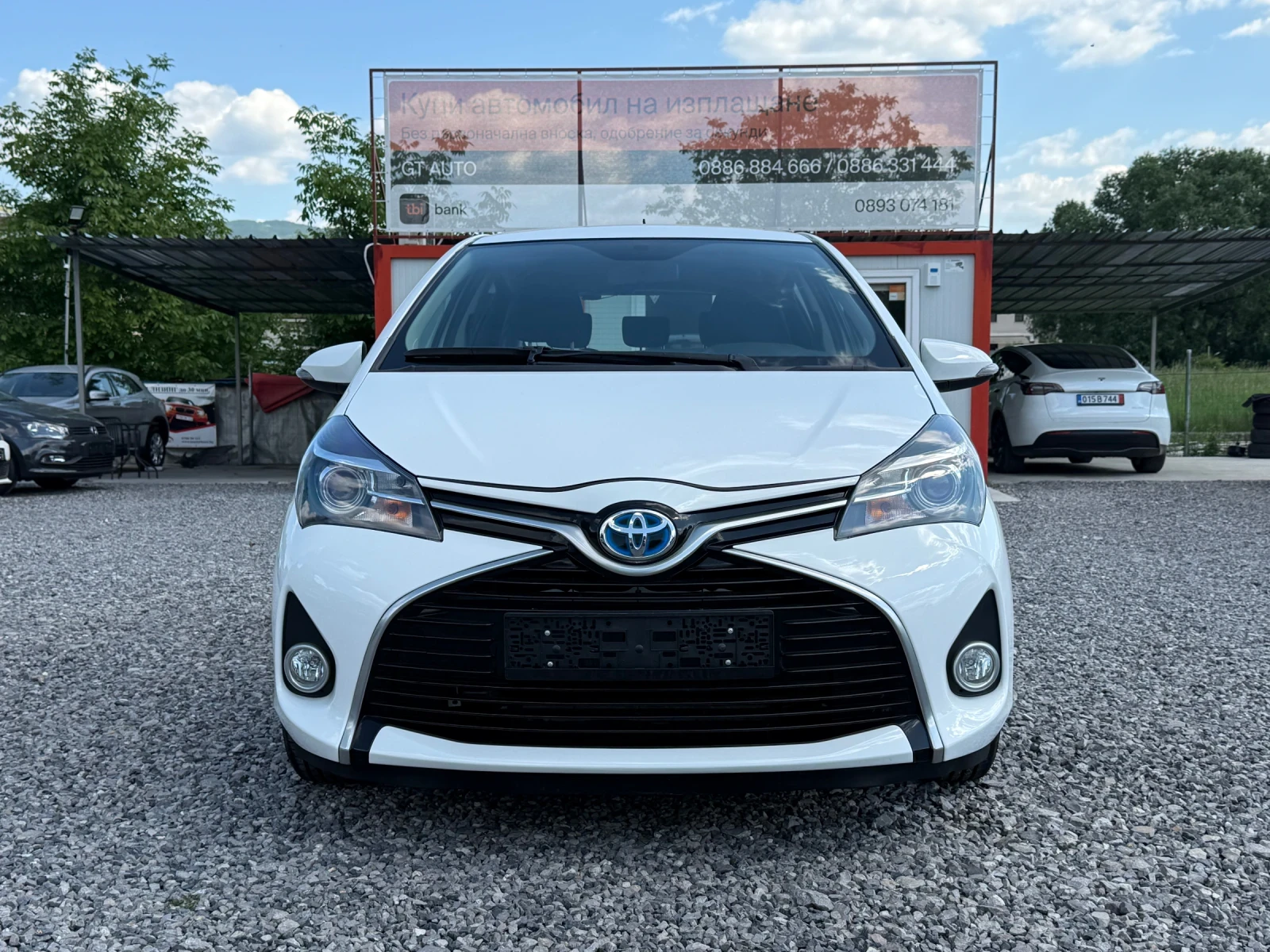 Toyota Yaris Facelift 1.5 (100 кс) Hybrid /97 000км./ Нови гуми, снимка 2 - Автомобили и джипове - 54634200