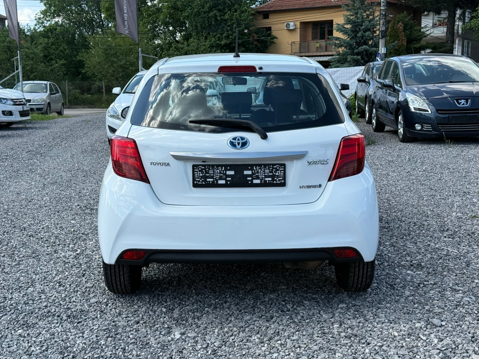 Toyota Yaris Facelift 1.5 (100 кс) Hybrid /97 000км./ Нови гуми, снимка 7 - Автомобили и джипове - 54634200