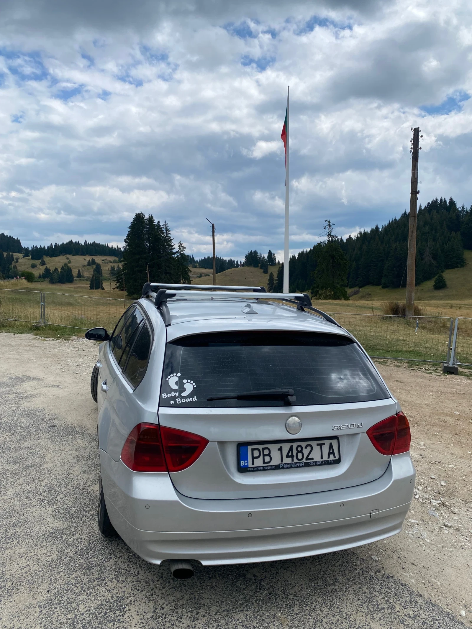 BMW 320, снимка 4 - Автомобили и джипове - 54743706