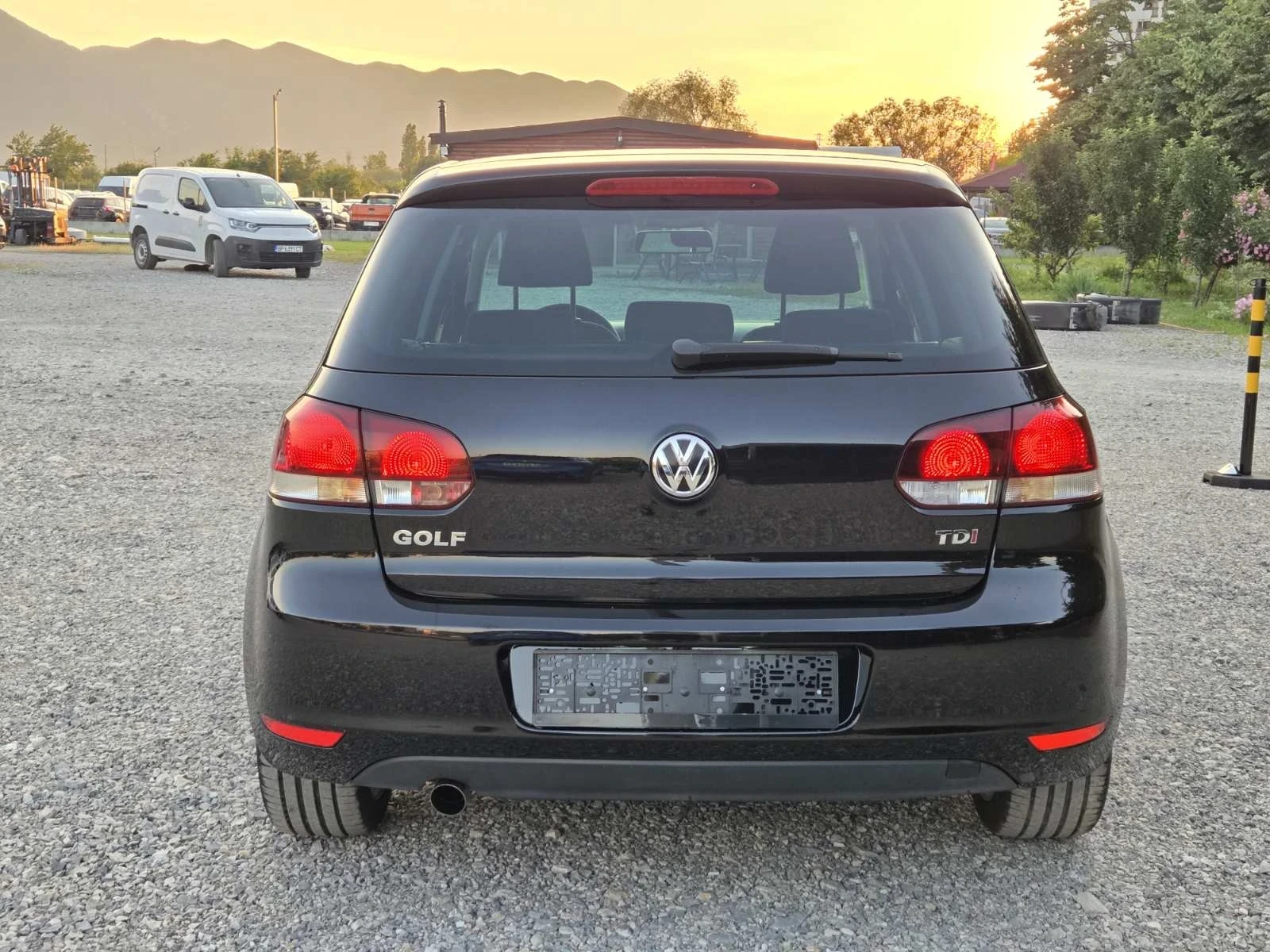 VW Golf 1.6 TDI 2011 ИТАЛИЯ , снимка 8 - Автомобили и джипове - 54858278