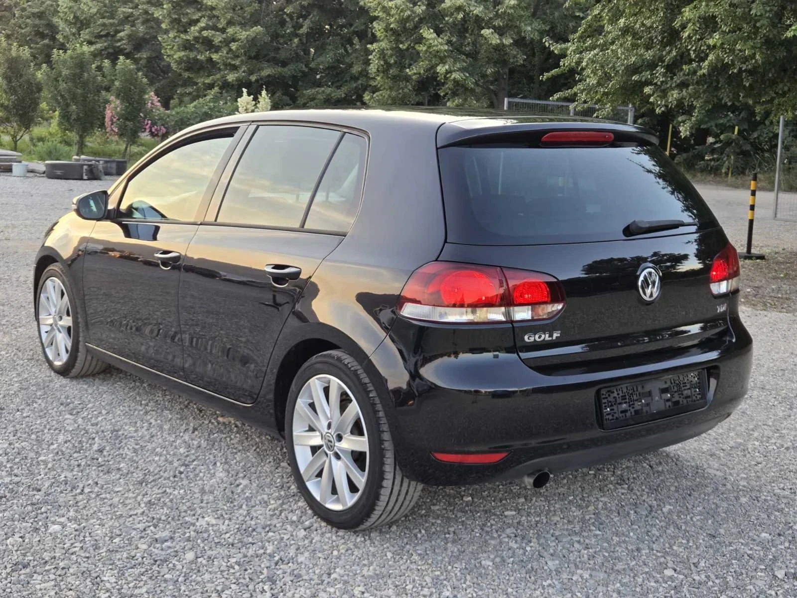 VW Golf 1.6 TDI 2011 ИТАЛИЯ , снимка 6 - Автомобили и джипове - 54858278