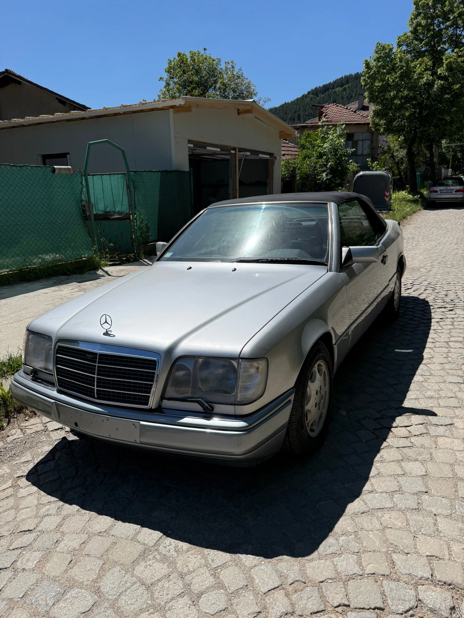 Mercedes-Benz 124 Cabriolet, снимка 3 - Автомобили и джипове - 55074958