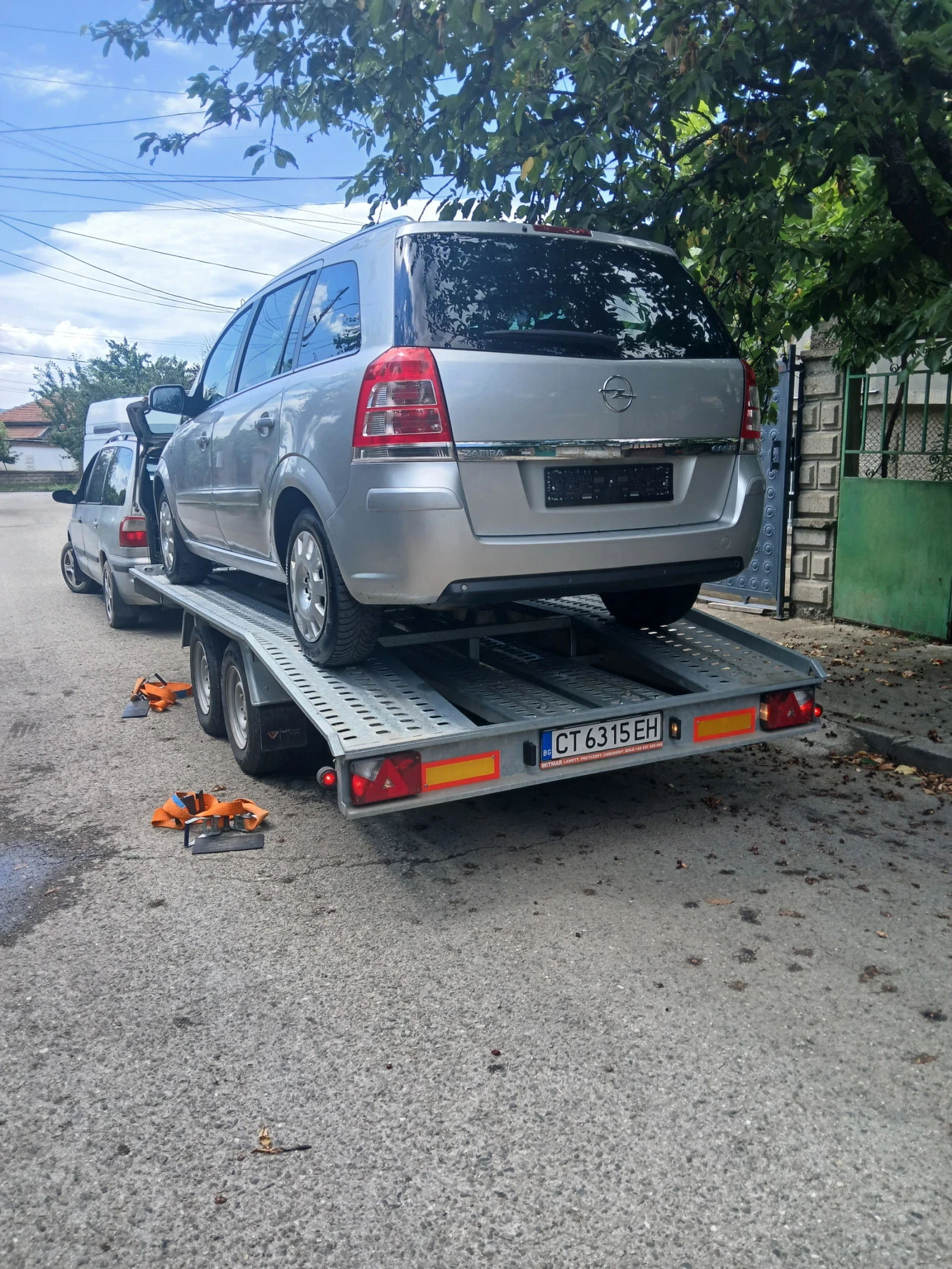Opel Zafira 1.6, снимка 4 - Автомобили и джипове - 55160943