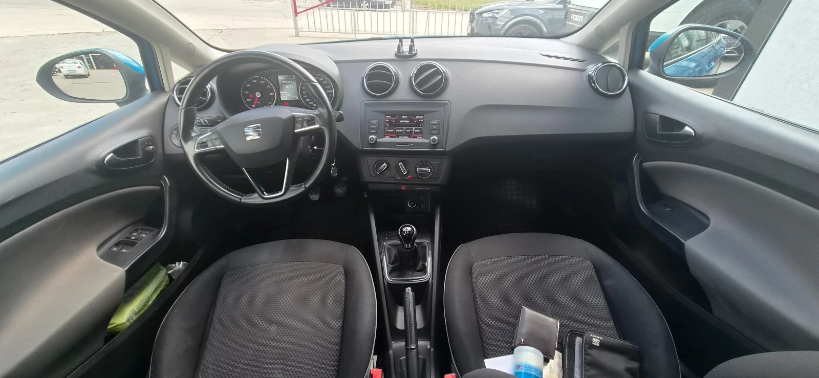 Seat Ibiza, снимка 10 - Автомобили и джипове - 55400260