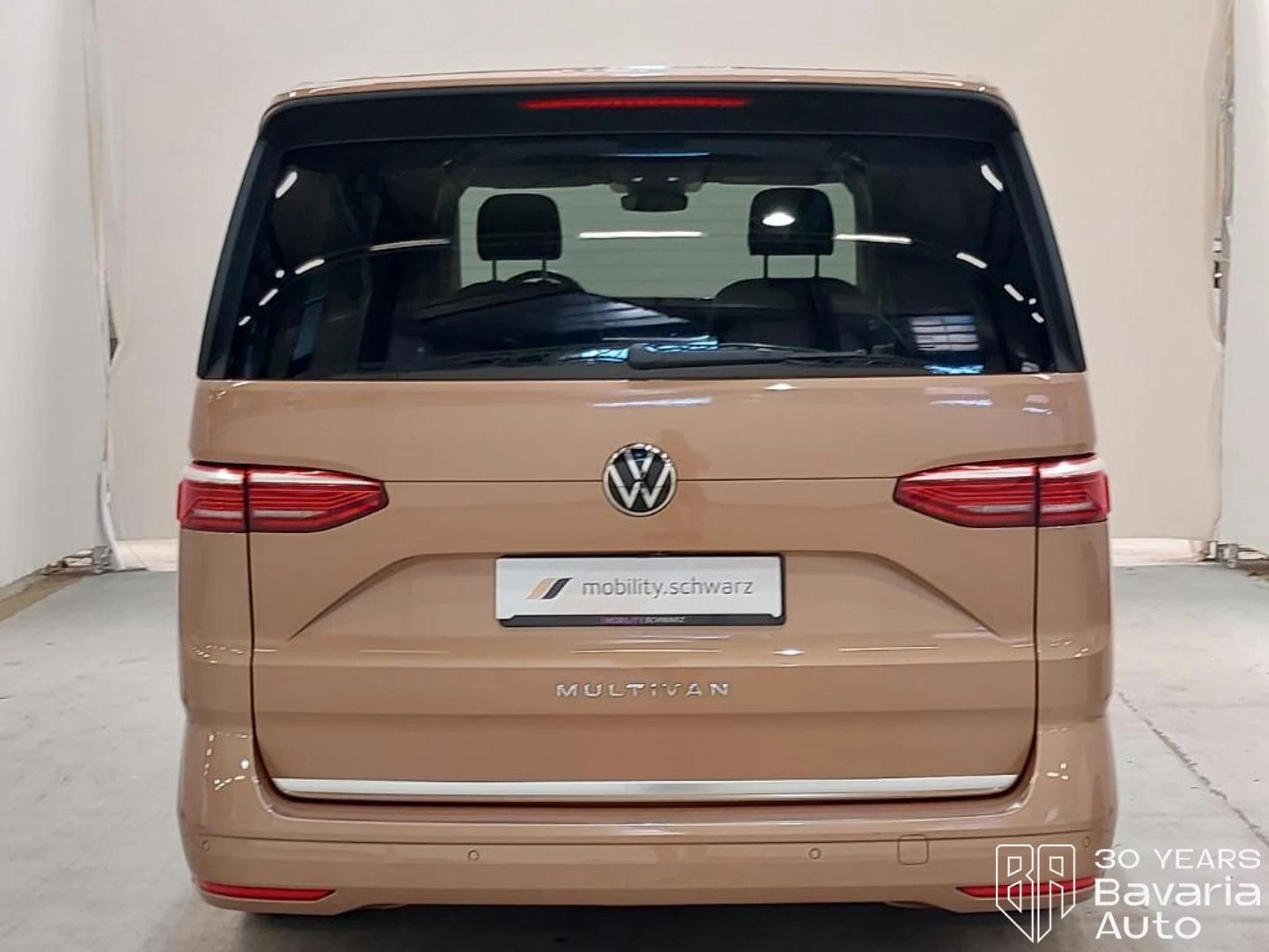 VW Multivan lang Style DSG Easy Open Basic , снимка 3 - Автомобили и джипове - 55767060