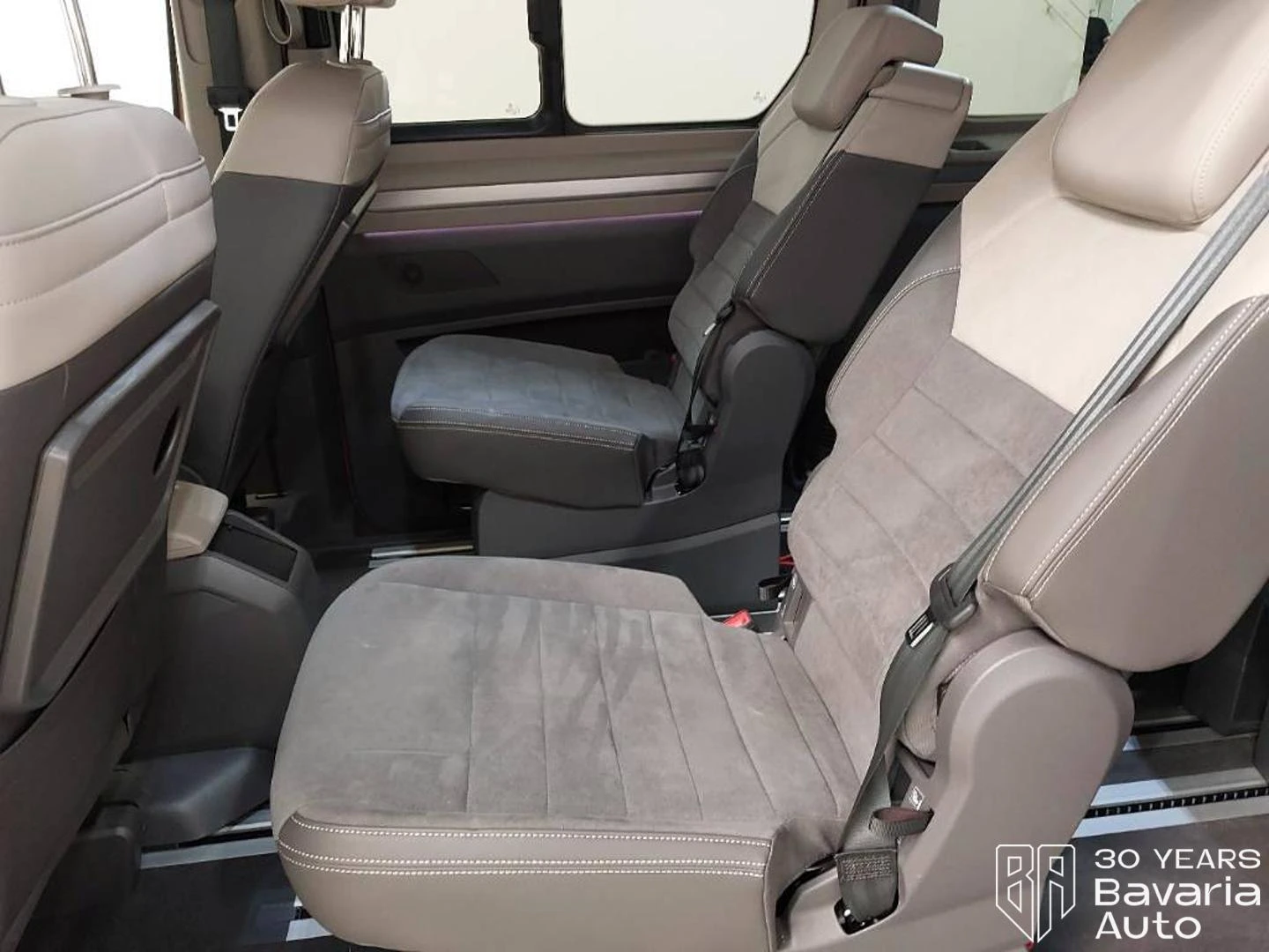 VW Multivan lang Style DSG Easy Open Basic , снимка 8 - Автомобили и джипове - 55767060