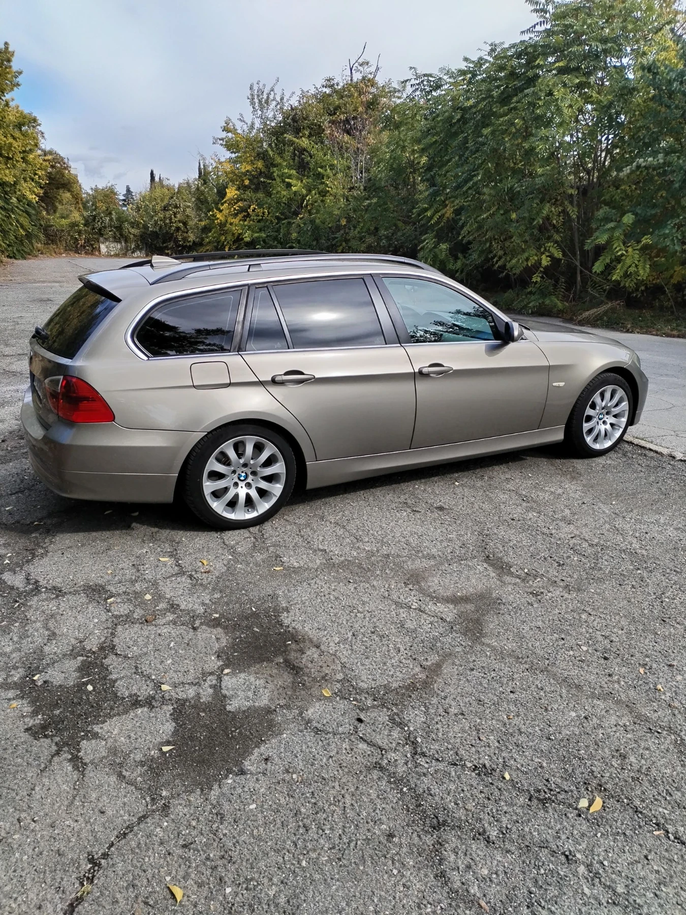 BMW 330 E91 330xd luxe | Mobile.bg � ����������� 3