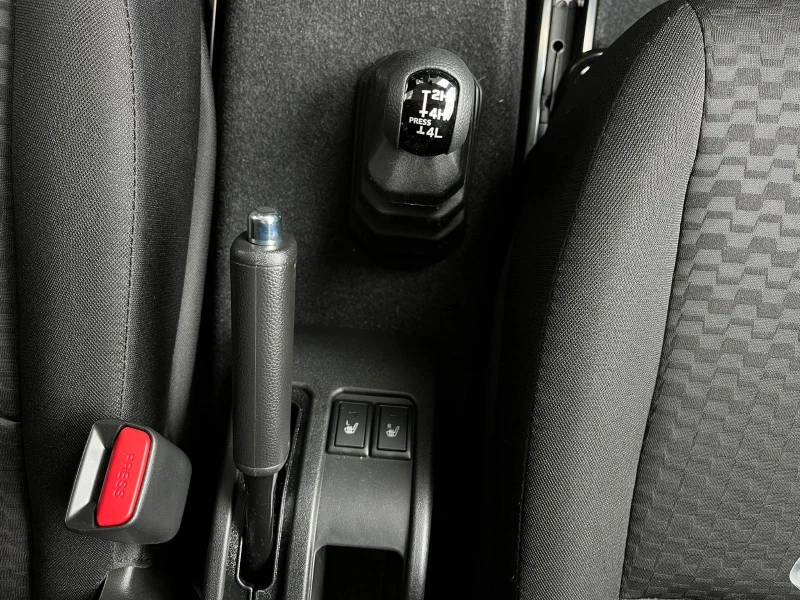 Suzuki Jimny 1.5 HORIZON , снимка 10 - Автомобили и джипове - 51508825
