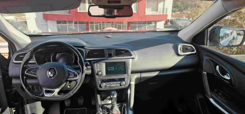 Renault Kadjar Tce, BOSE, снимка 12 - Автомобили и джипове - 52346814