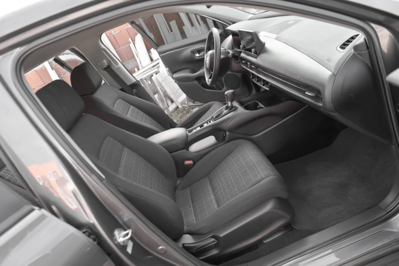 Honda Hr-v, снимка 11 - Автомобили и джипове - 52719502