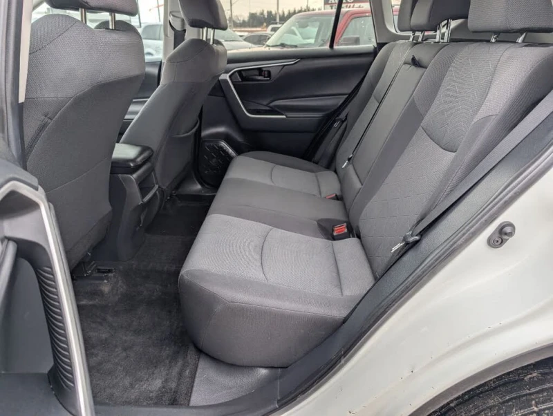 Toyota Rav4 LE* КАМЕРА* ПОДГРЕВ, снимка 11 - Автомобили и джипове - 53063463